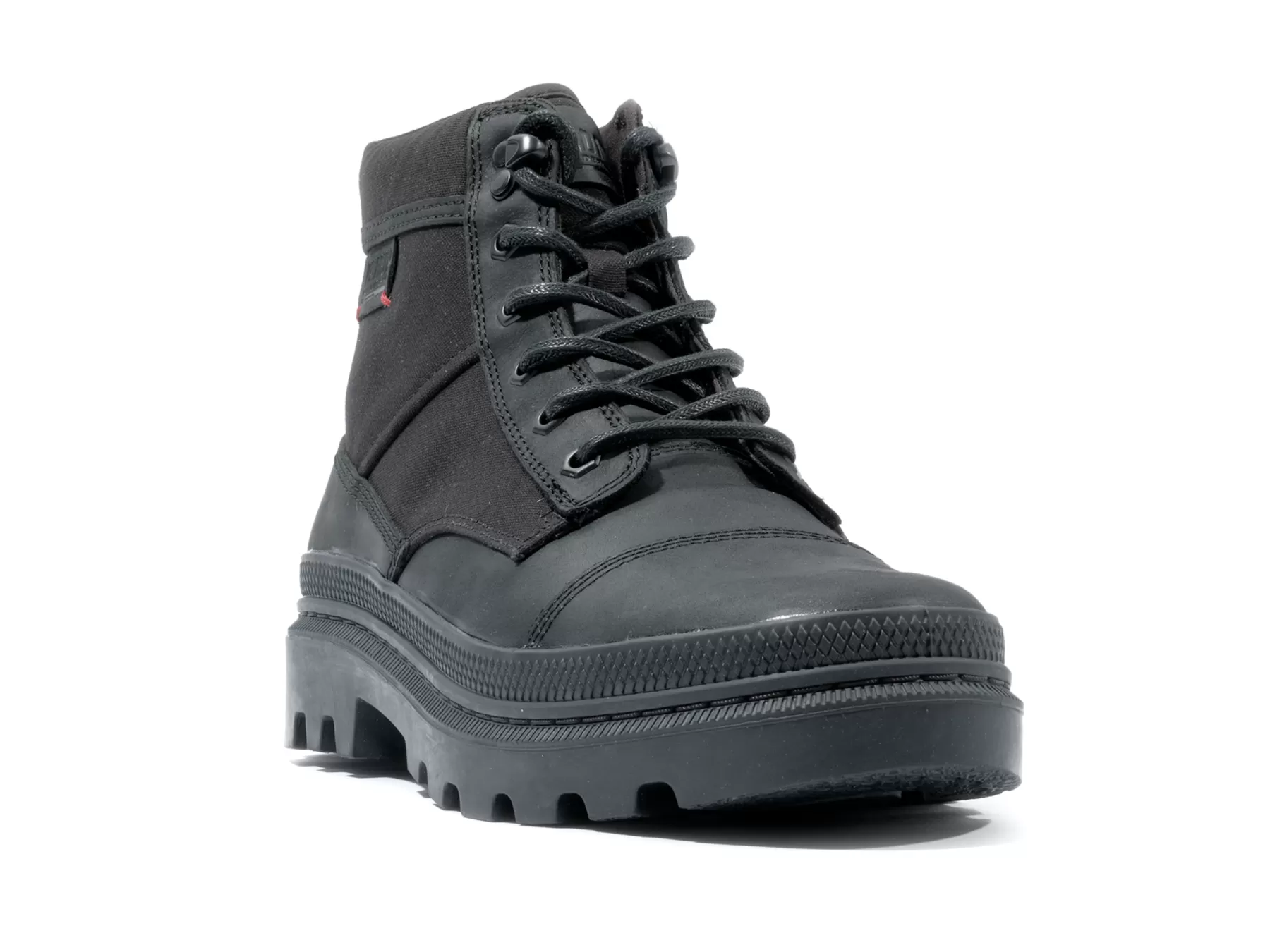 Palladium Boots<PALLATROOPER ROUGH BLACK