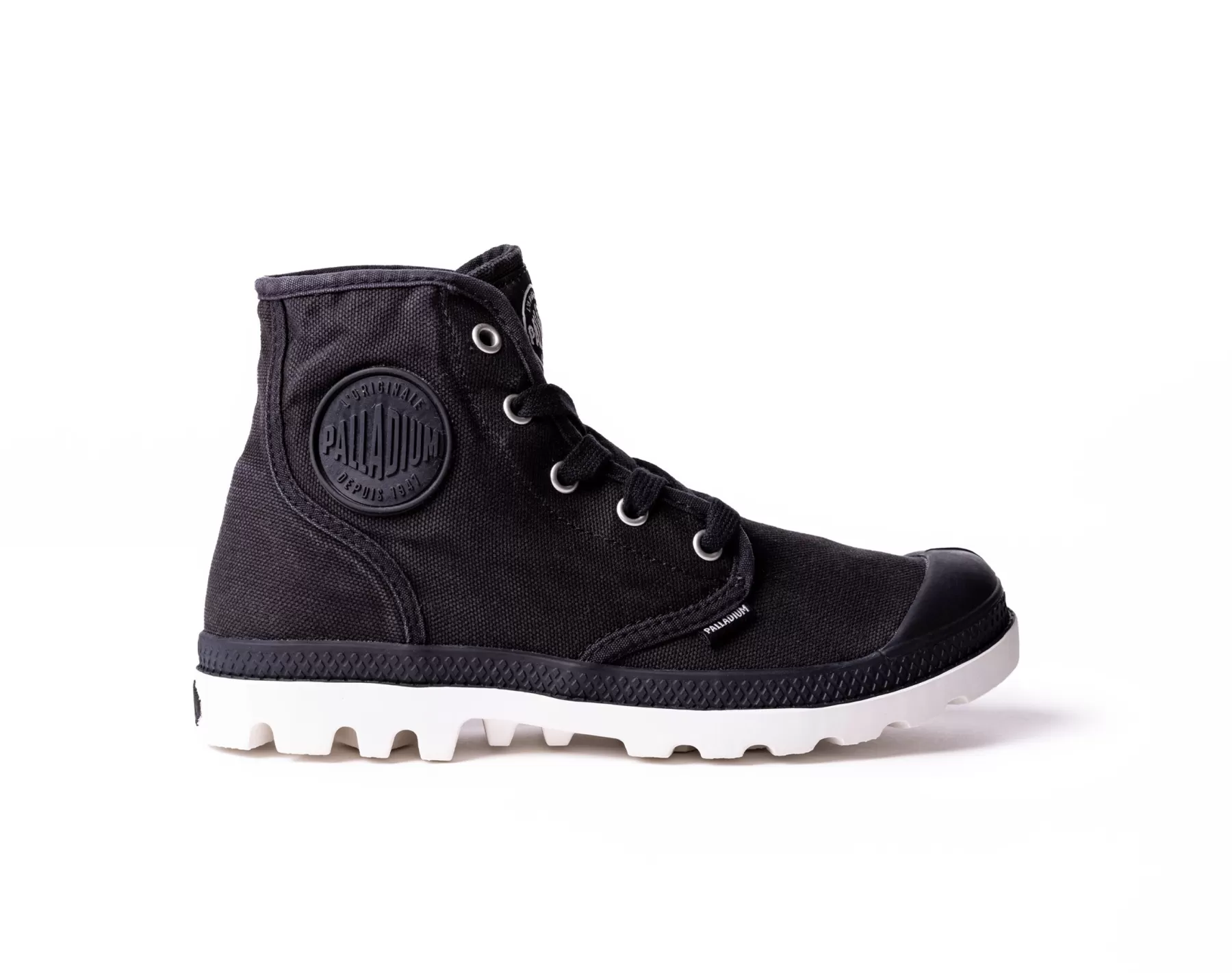 Palladium Boots<PAMPA HI BLACK/MARSHMALLOW